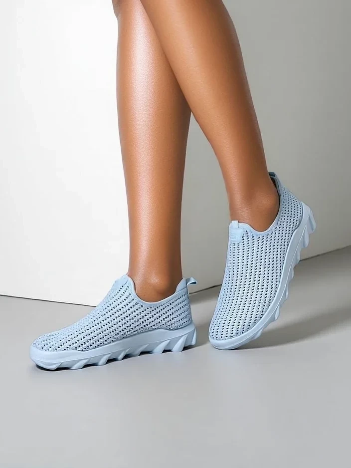 Resti Women's slip-on fabric sports shoes Eraste