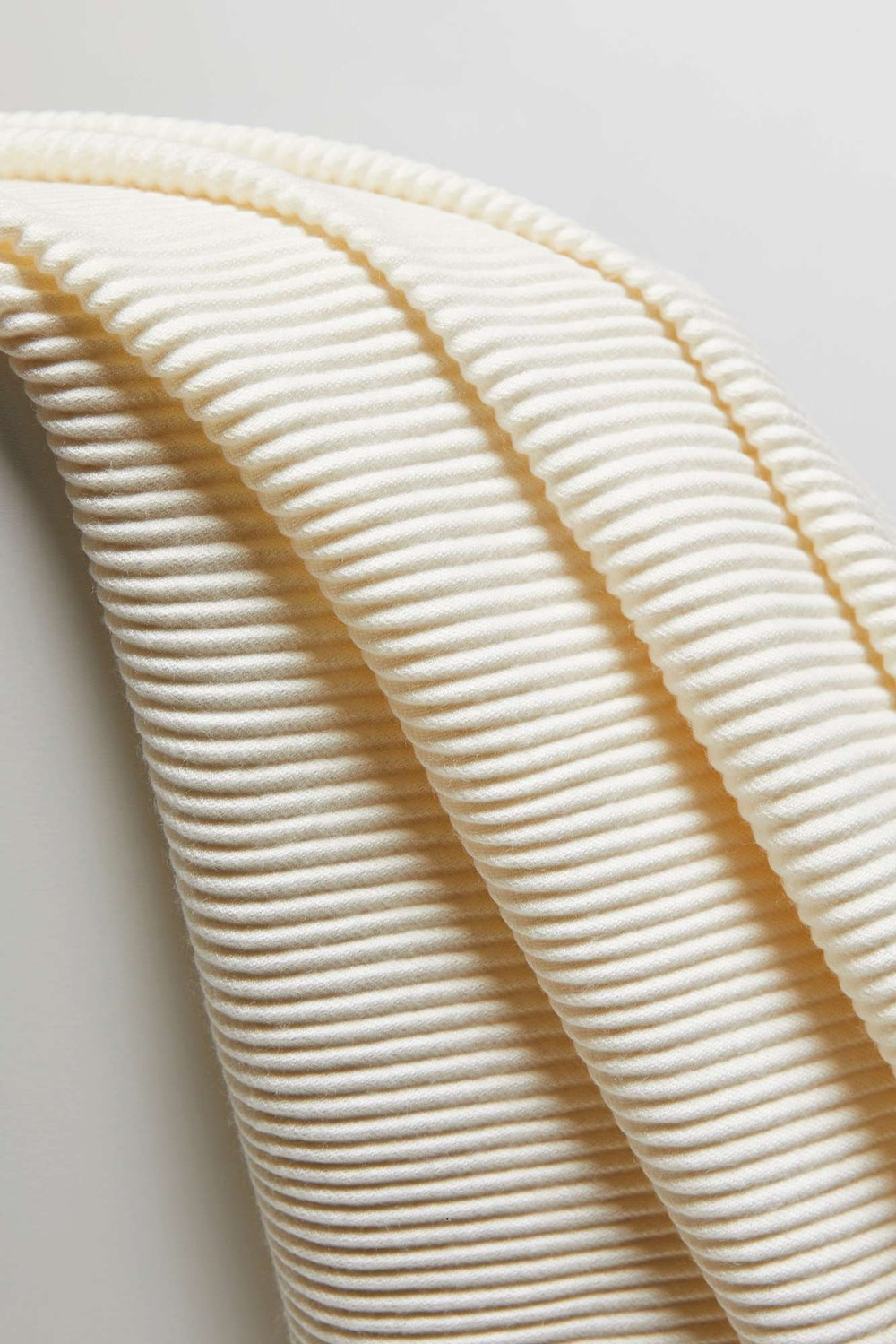 Marisse Ribbed Pearl Scarf