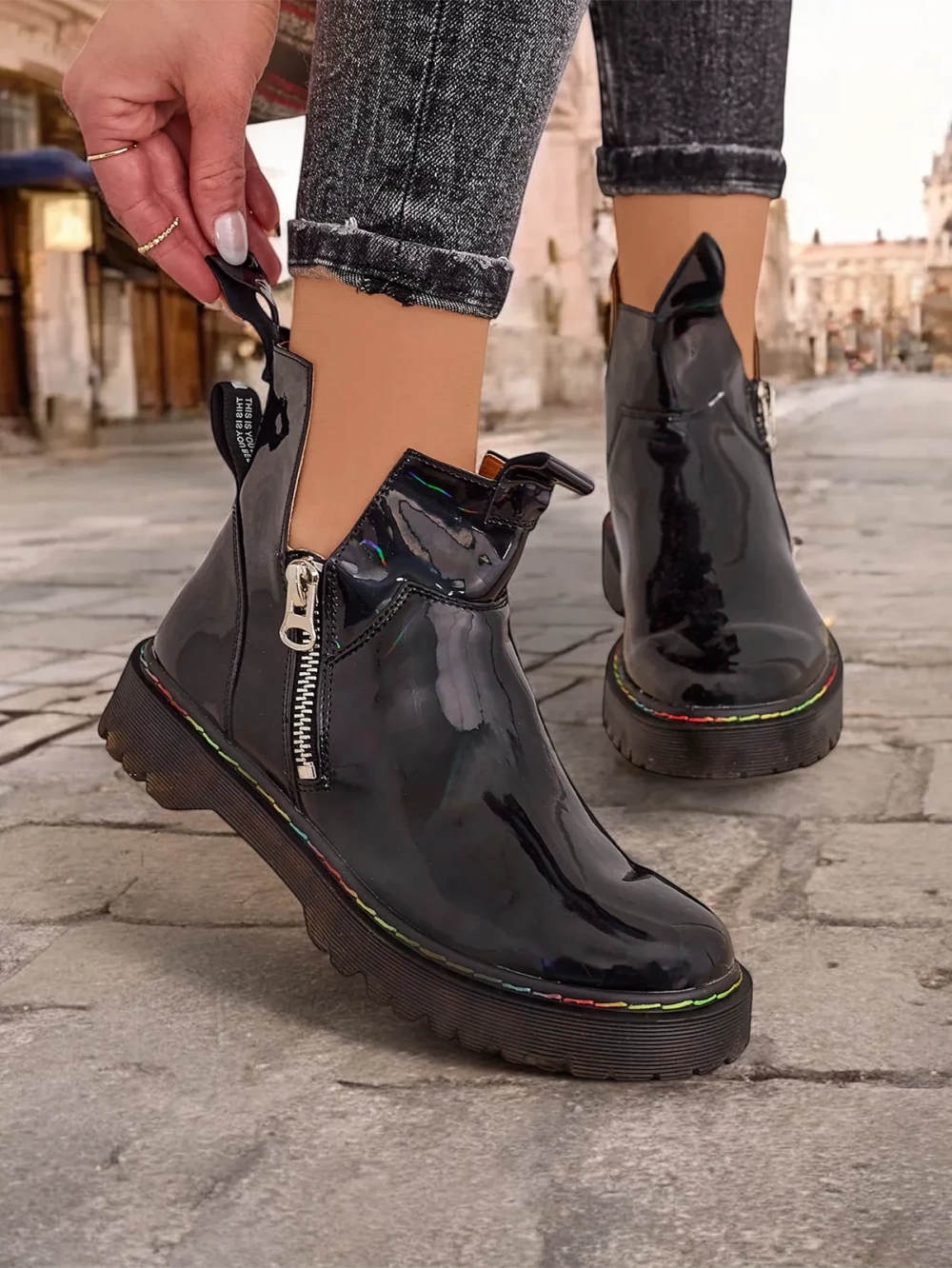 Resti Black lacquered women&#039;s boots with a Odeta zipper - Footwear