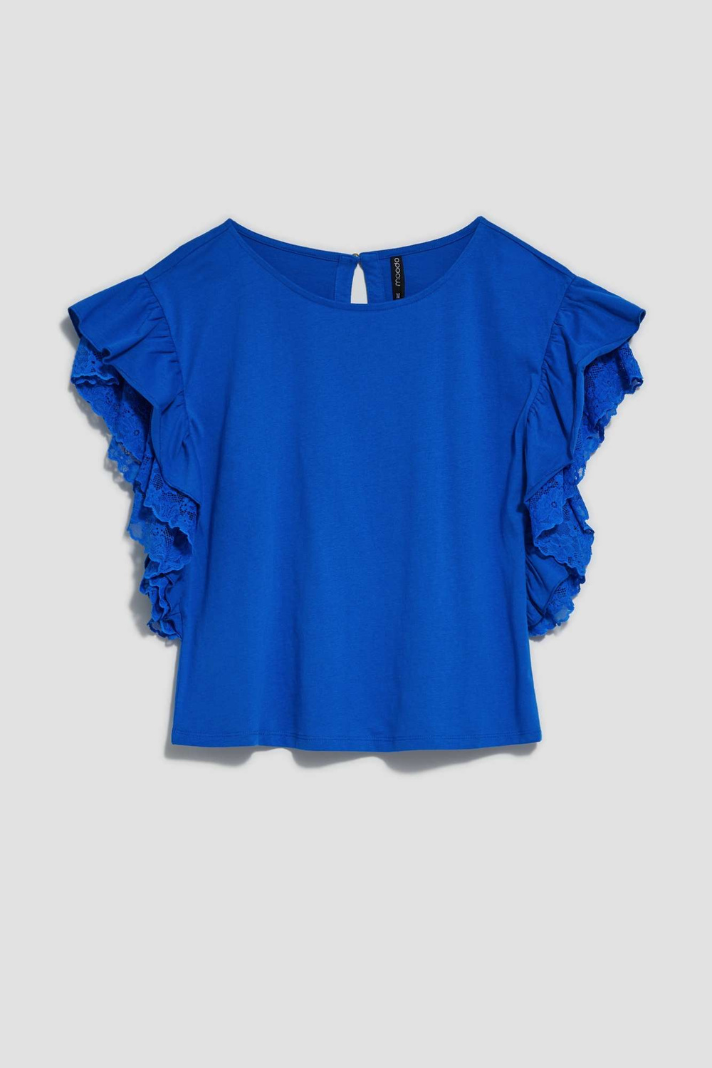 Blouse with ruffles on the shoulders