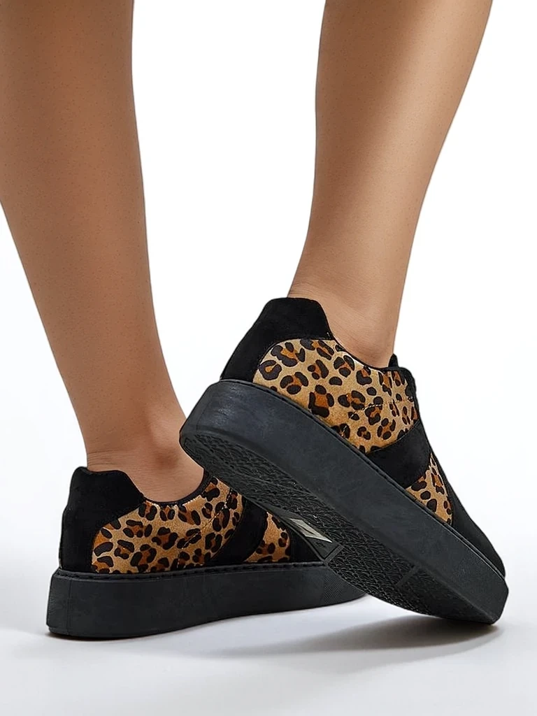 Resti Women's sporty sneakers with a leopard print Big Cat