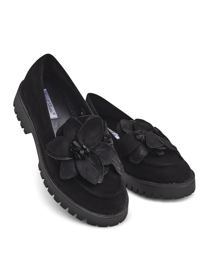 Resti Eco suede women&#039;s moccasins with a Floverse flower
