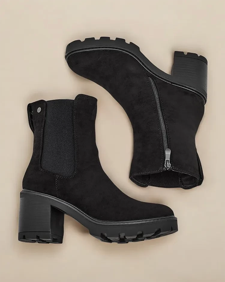 Resti Eko-suede women&#039;s ankle boots on a post Weggis