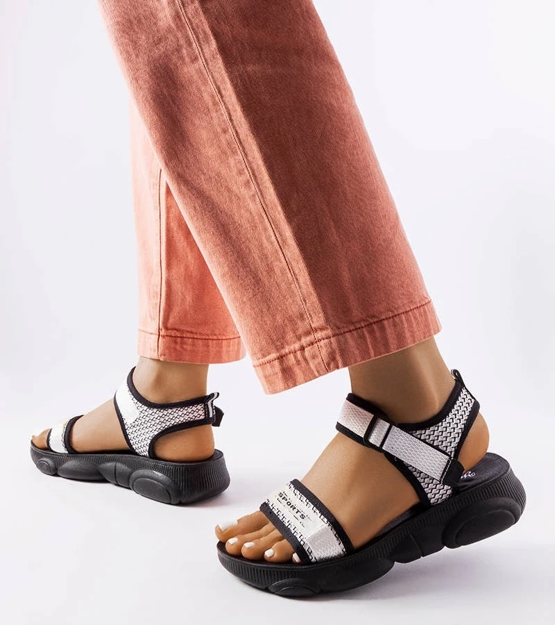 Gemre Sandale sport Faribault albe și negre