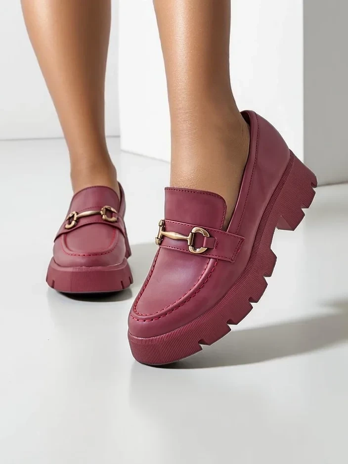 Resti Elegant women's loafers Burgundy