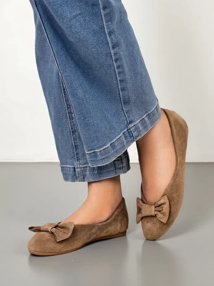 Resti Womens ballerinas with a bow Abroes