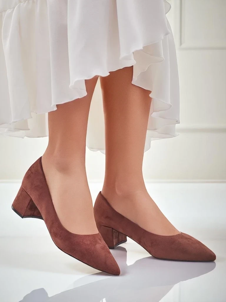 Resti Women's low-heeled pumps Agas
