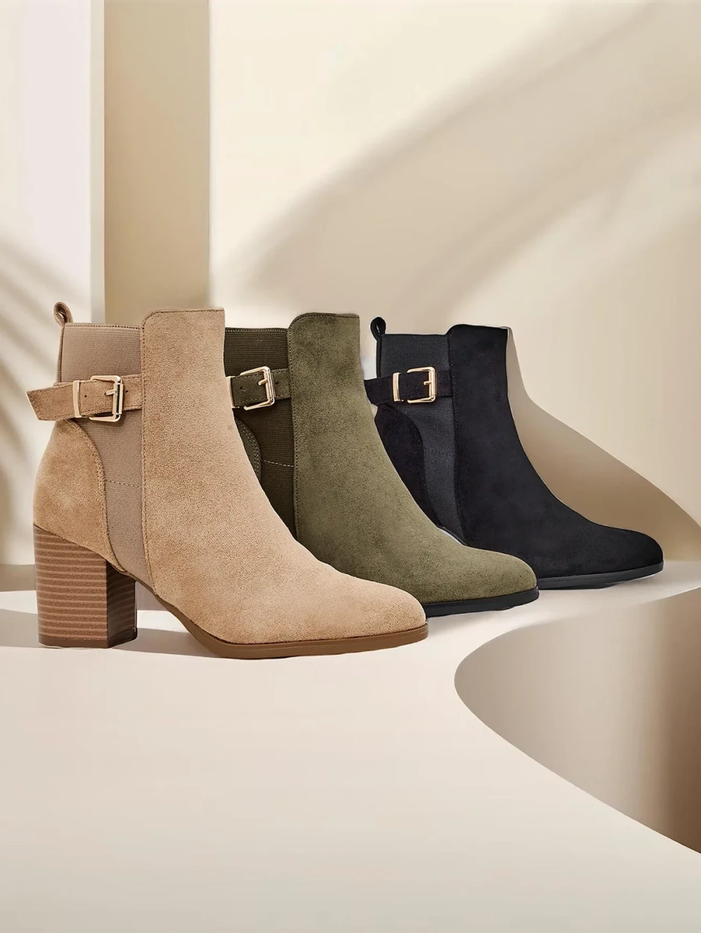 Resti Women's ankle boots on a post Vierod
