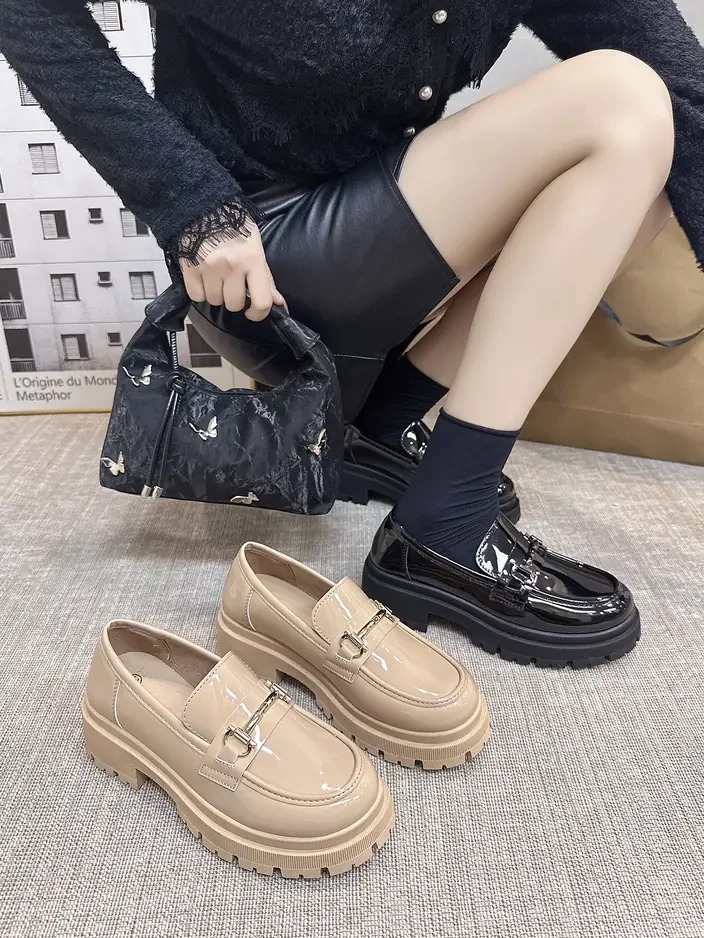 Resti Women&#039;s Patent Moccasins Afidale