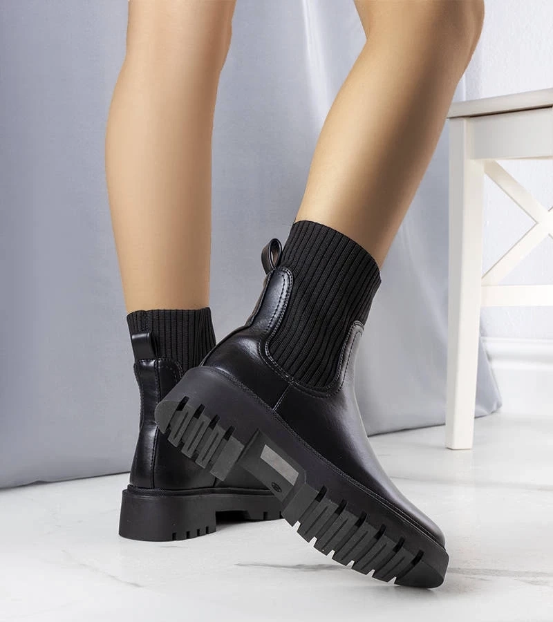 Gemre Cizme izolate Caland negru