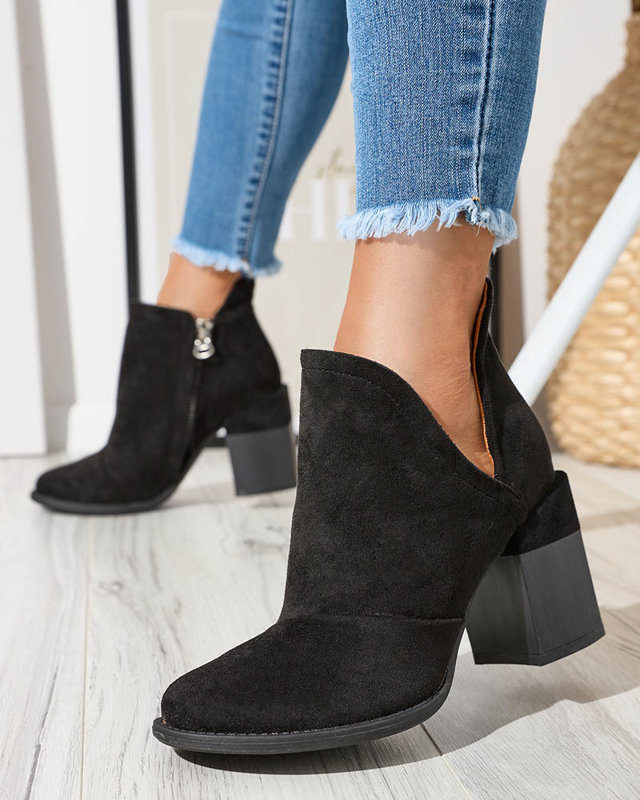 Resti Women's boots on the post with cut-outs in black. Encura- Footwear