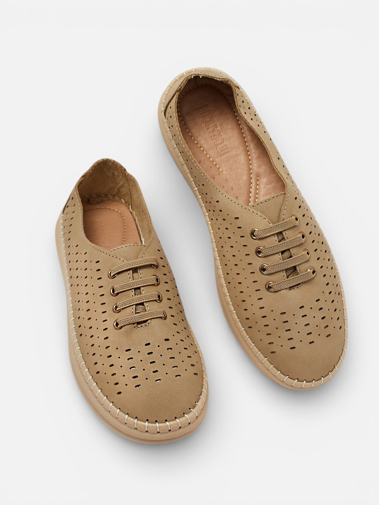 Dámske slip-on topánky Resti Eddier