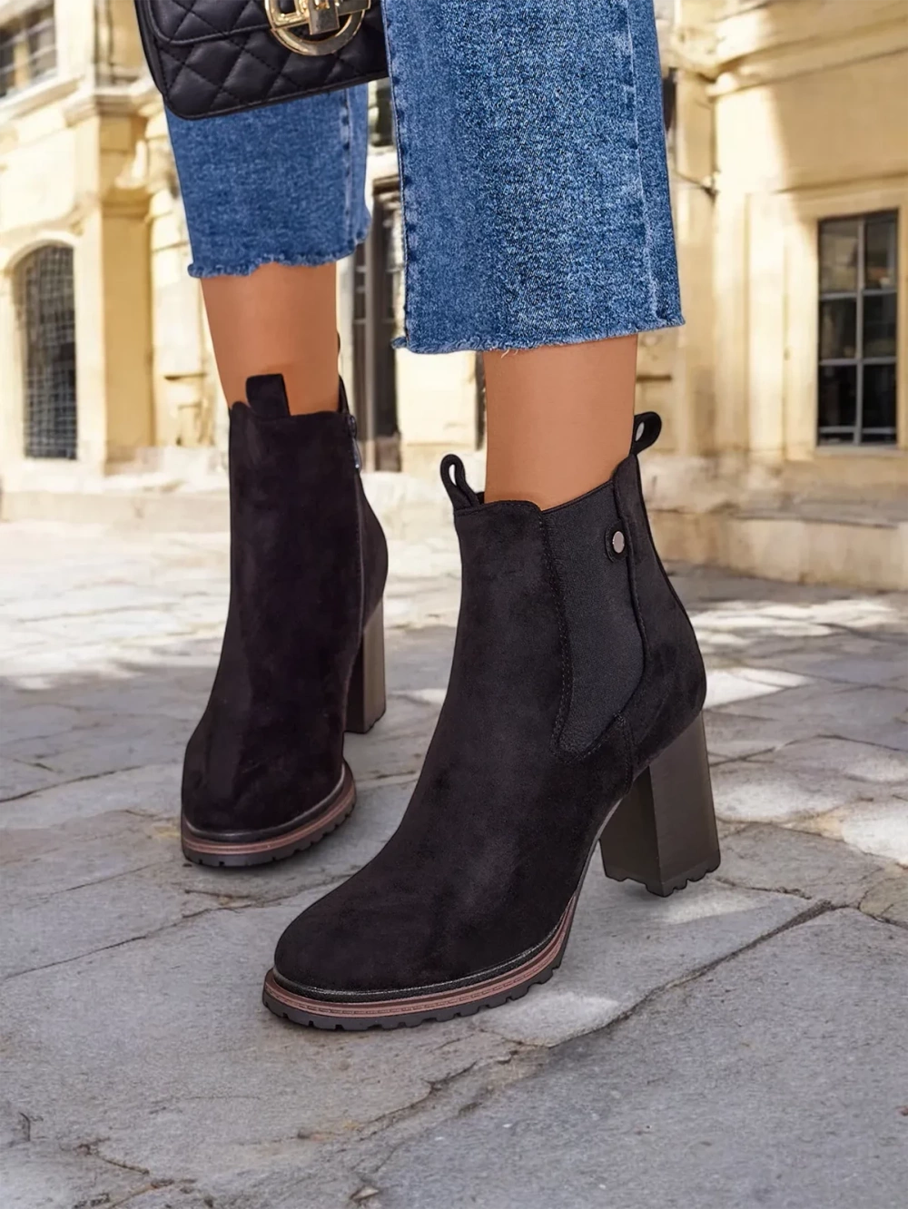 Resti Women's eco-suede ankle boots on a pillar Idilla