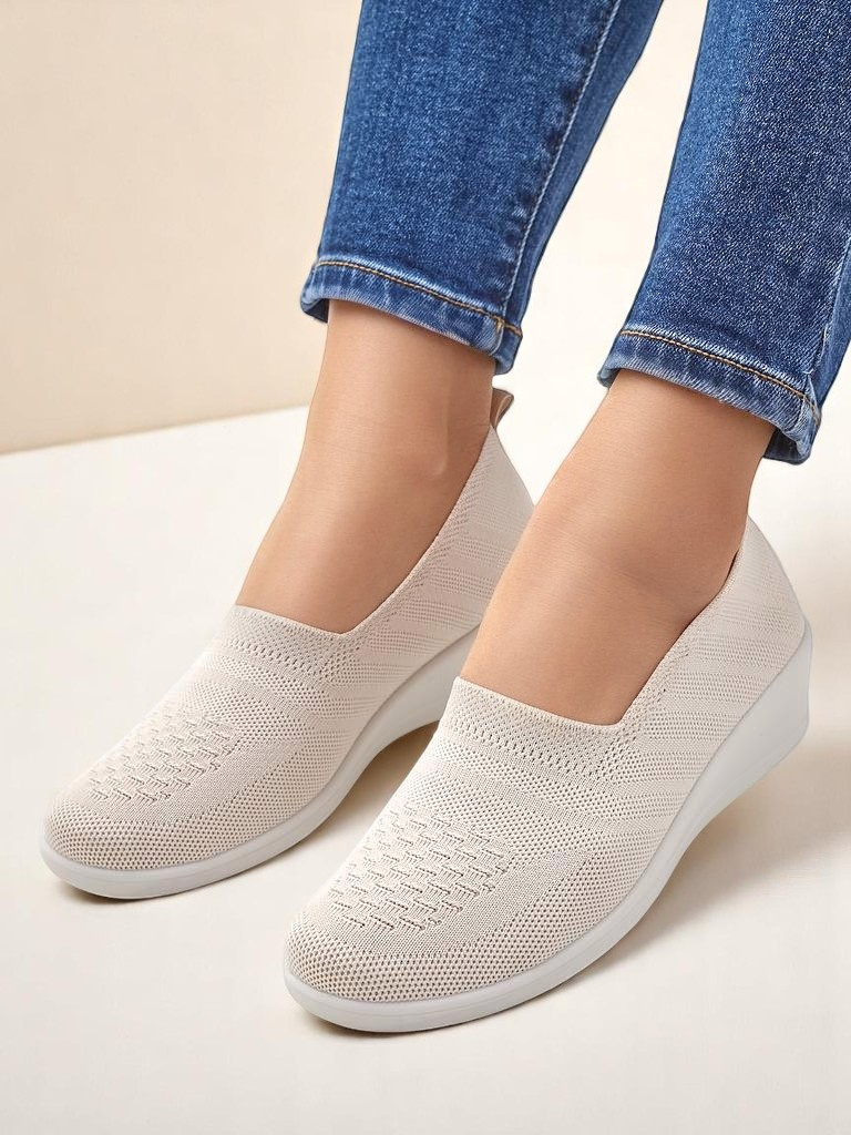 Resti Womens loafers on a low wedge Epoles