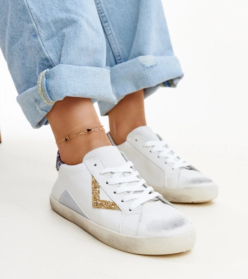 Gemre Sneakers albi cu efect de uzură Gombola