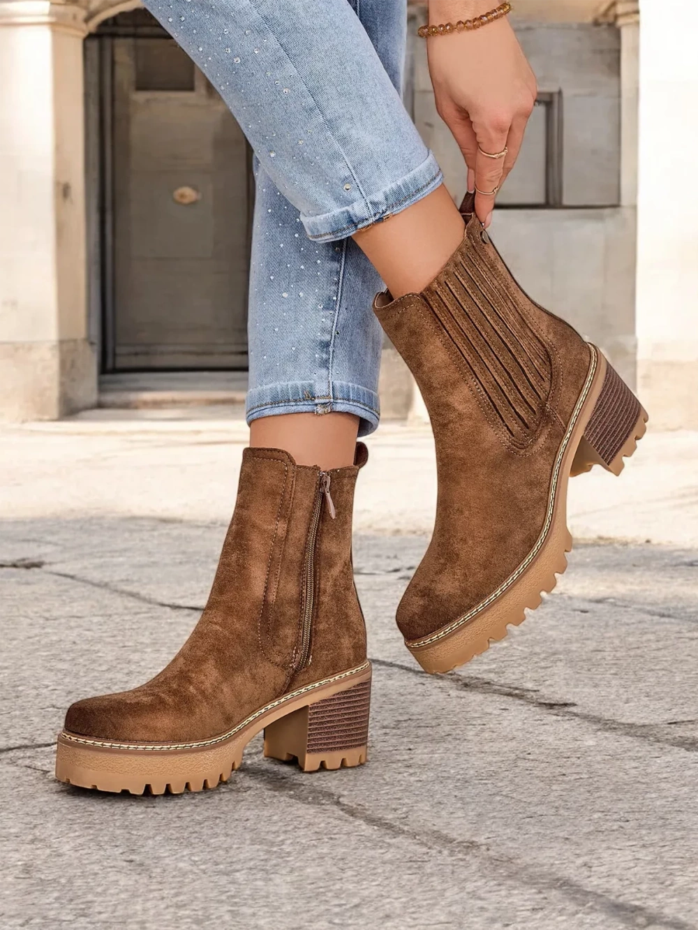 Resti Eco-suede women&#039;s ankle boots on a pillar Segiag