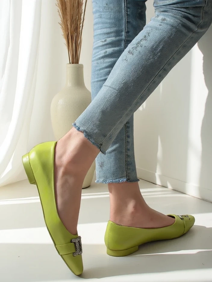 Resti Women&#039;s ballerinas with a bow Frelie