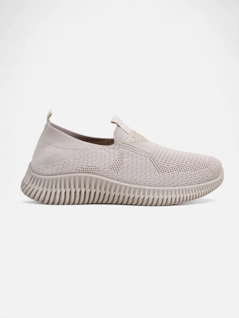 Resti Women's Slip-On Fabric Sports Shoes Serra