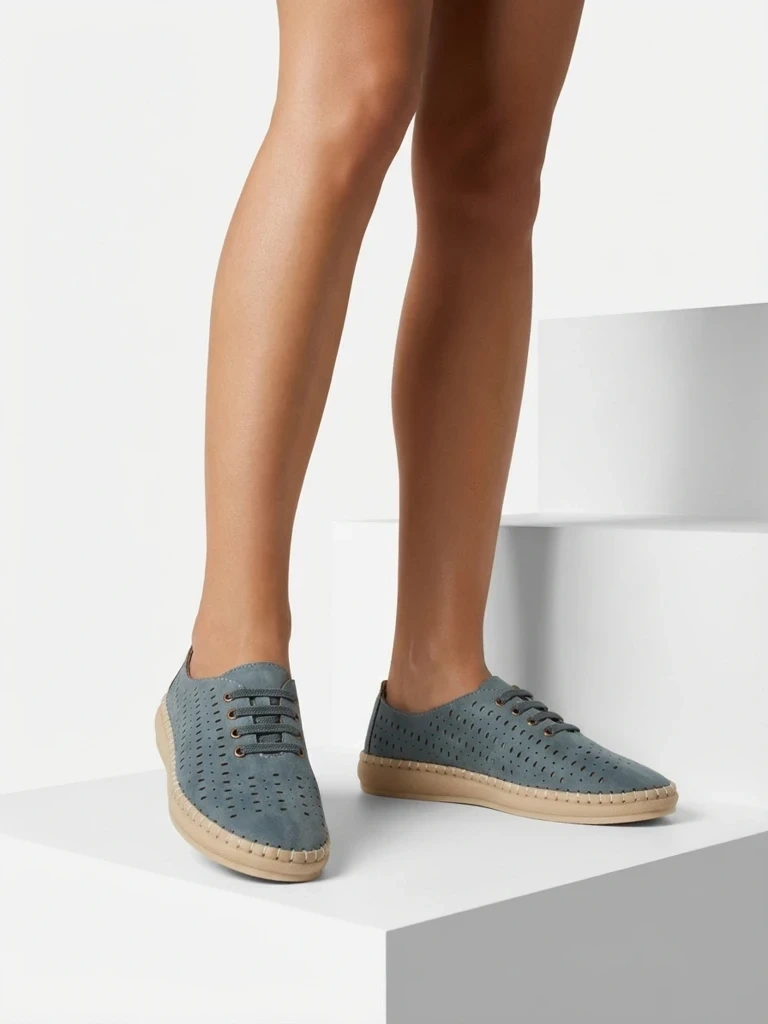 Dámske slip-on topánky Resti Eddier