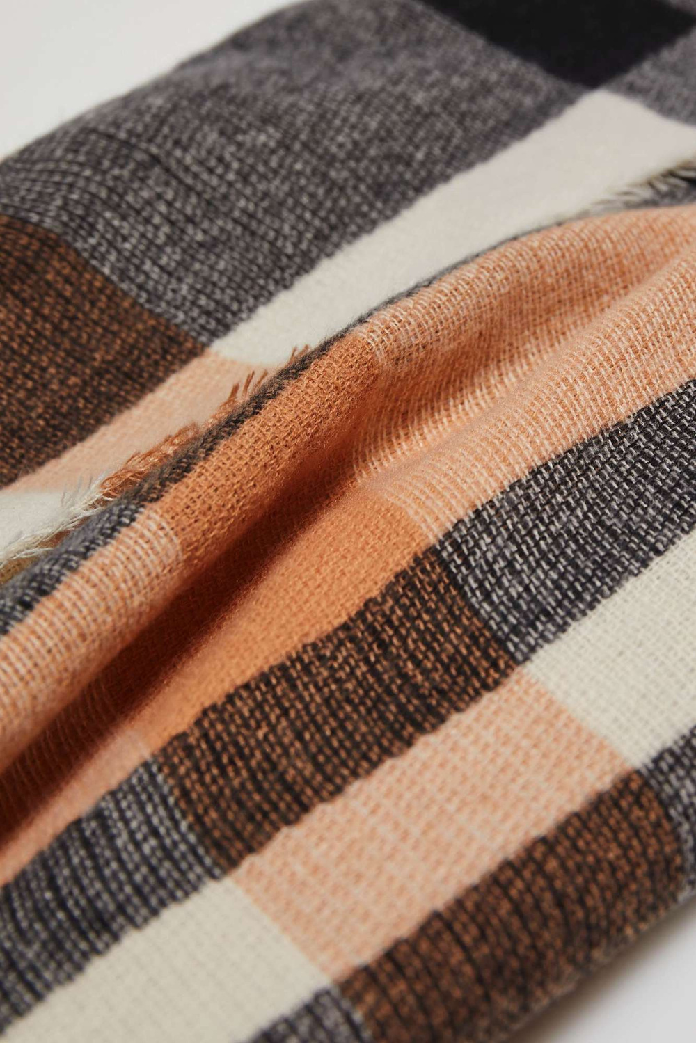 Marisse Peach Checkered Scarf