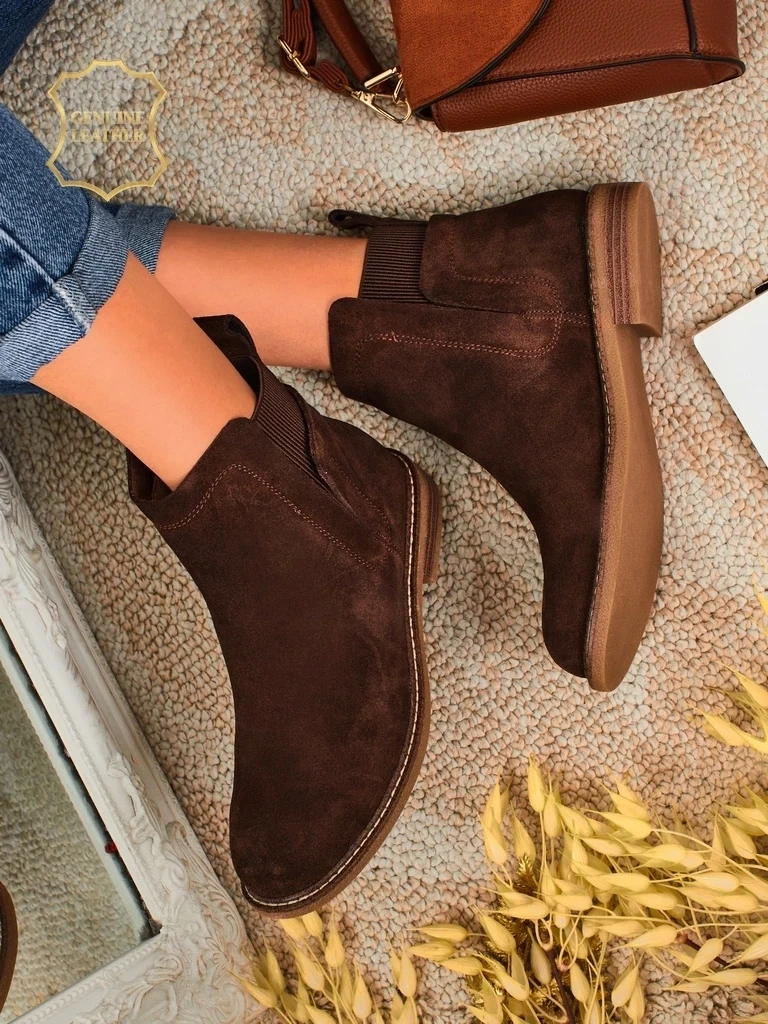 Resti Cuoio Elegante: Brown Suede Ankle Boots for Stylish Women