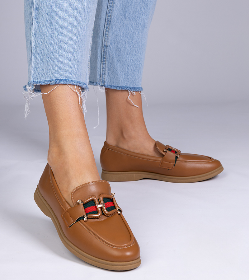 Gemre Mocasini maro din piele ecologică cu ornament Kalenda