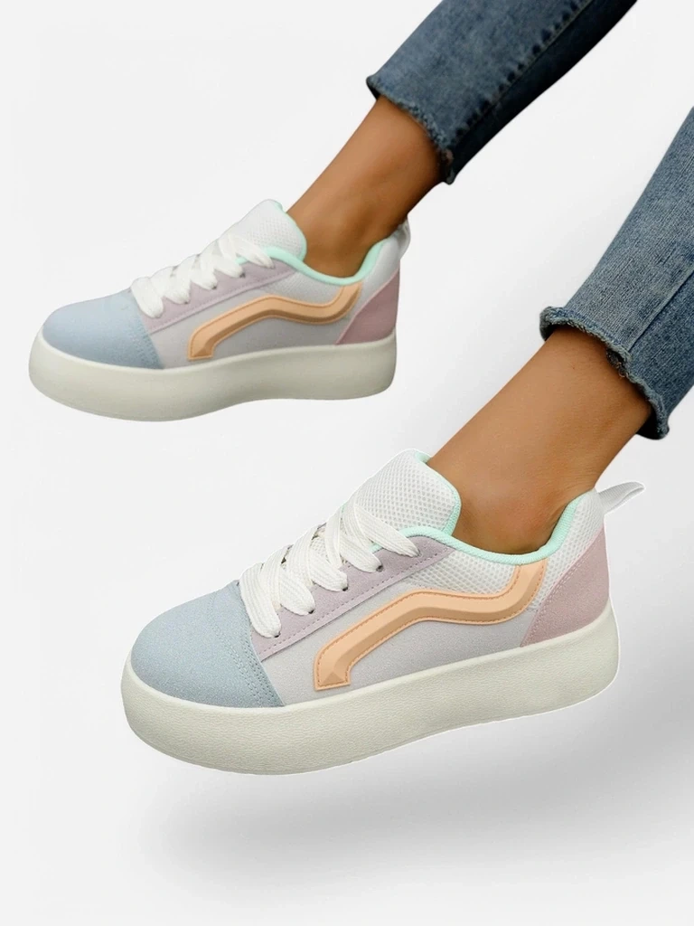 Resti Women's sports sneakers on a platform Ensis