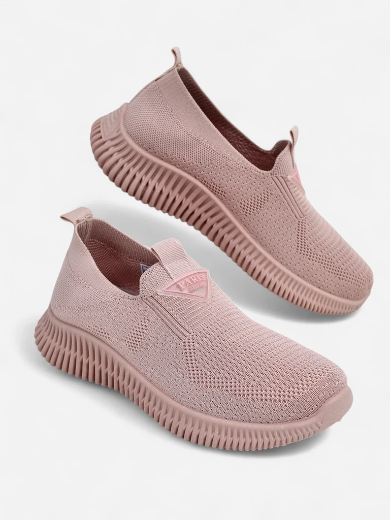 Resti Women's Slip-On Fabric Sports Shoes Serra