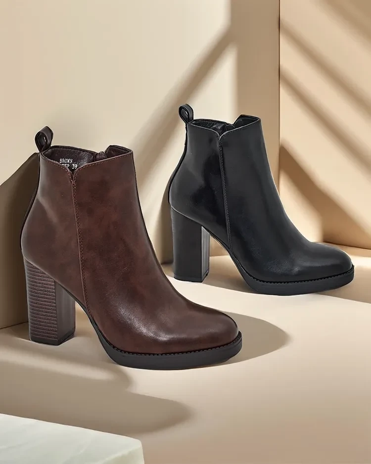 Resti Women's ankle boots on a post Erozi