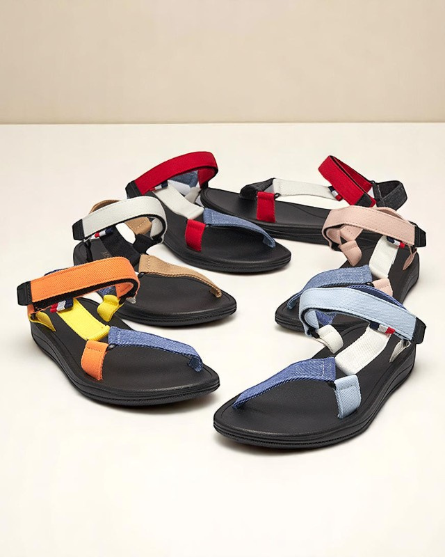 Resti Women's fabric sandals in red Ojo
