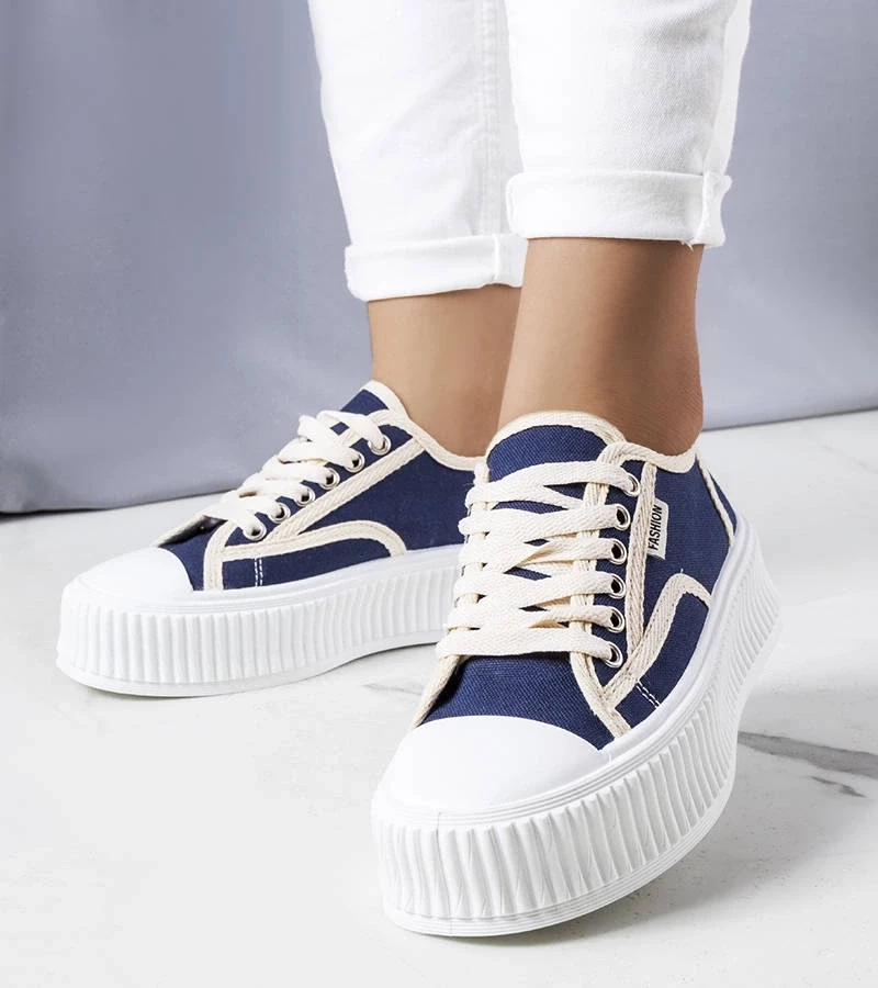 D/CEO Black trainers Beat
