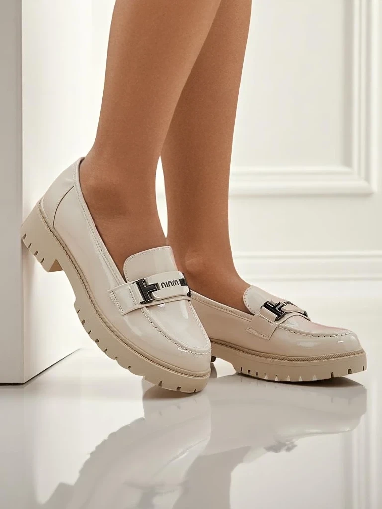 Resti Women&#039;s patent loafers Ortide