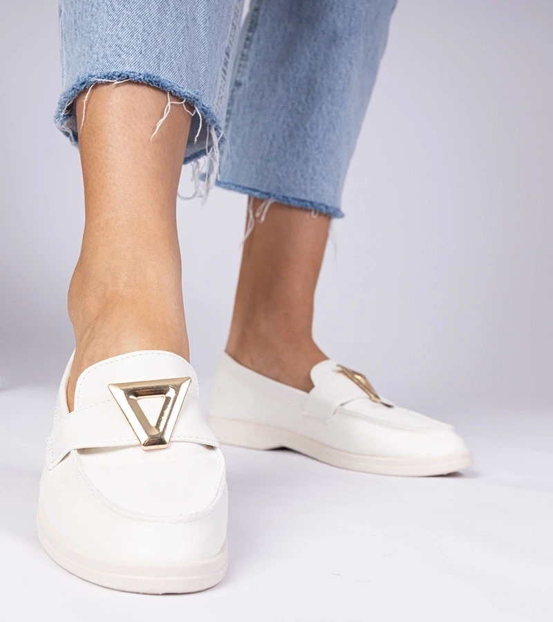 Gemre Pantofi de damă albi cu ornament elegant Viletta