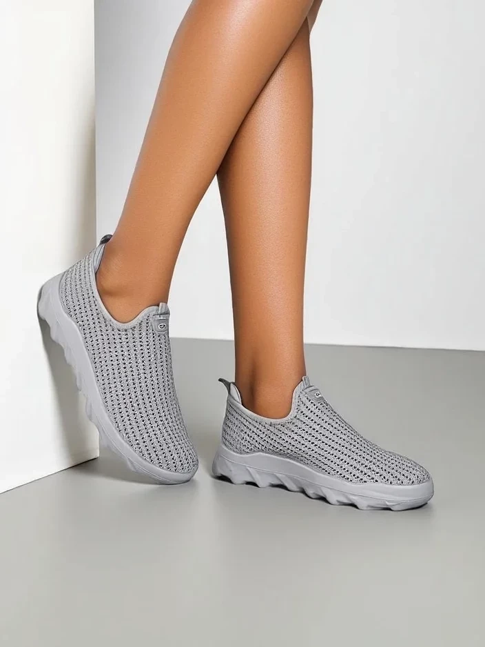Resti Womens slip-on fabric sports shoes Eraste