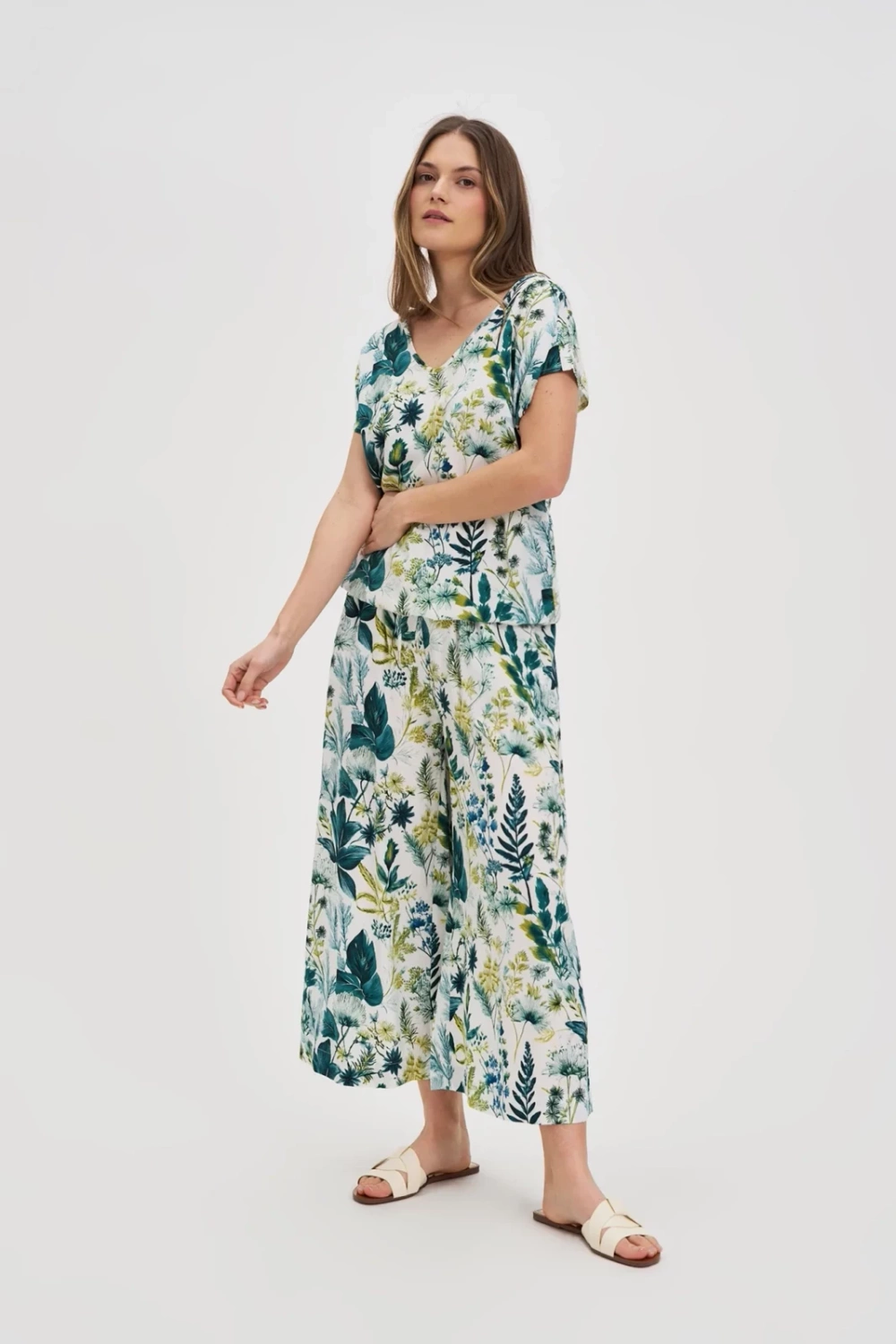Marisse White Floral Pattern Shirt