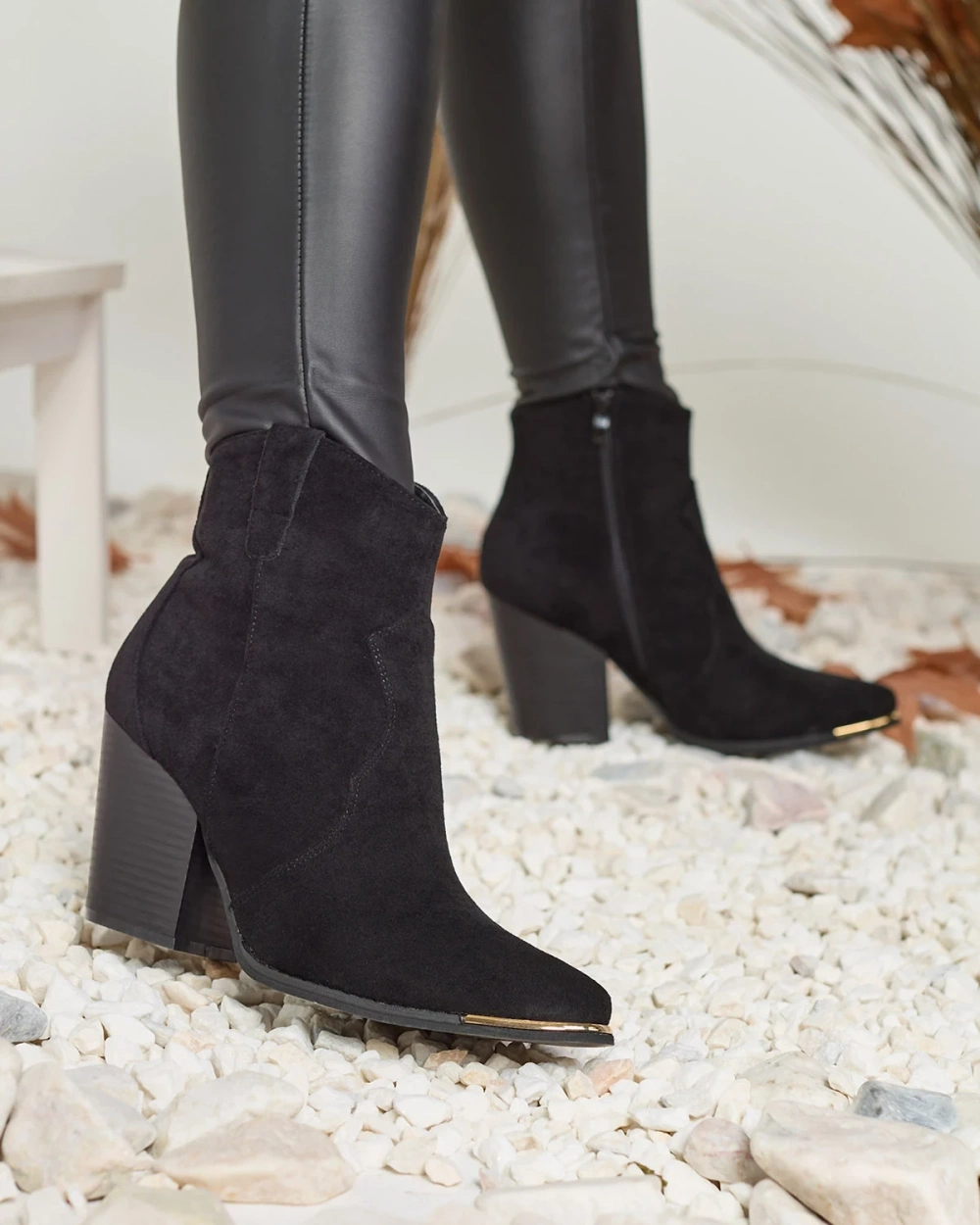 Resti Black women&#039;s insulated Diva Charms boots