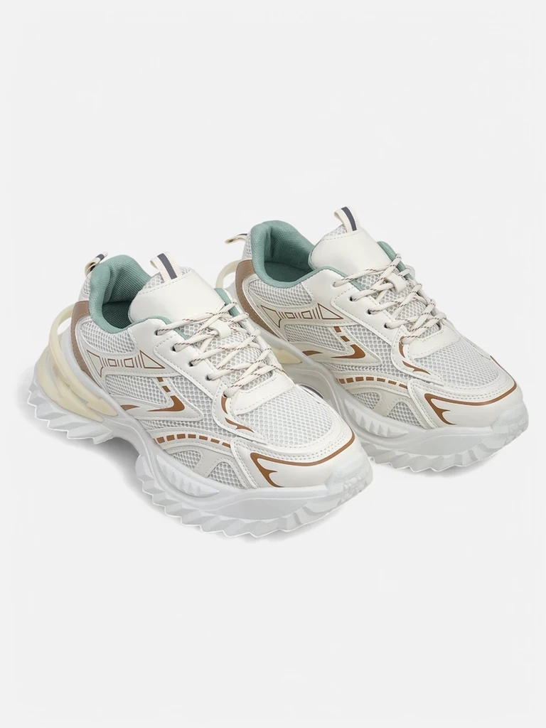 Resti Women&#039;s sports sneakers on a thicker sole Nettes