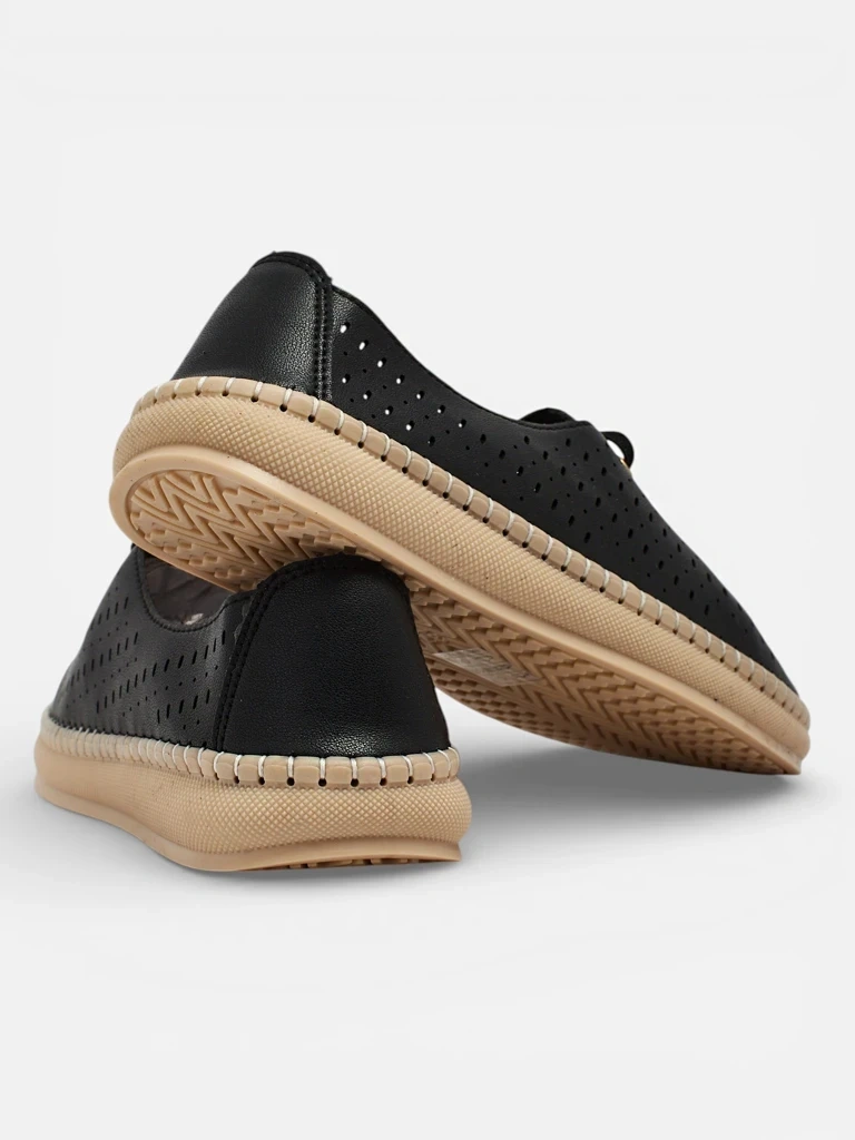 Dámske slip-on topánky Resti Eddier
