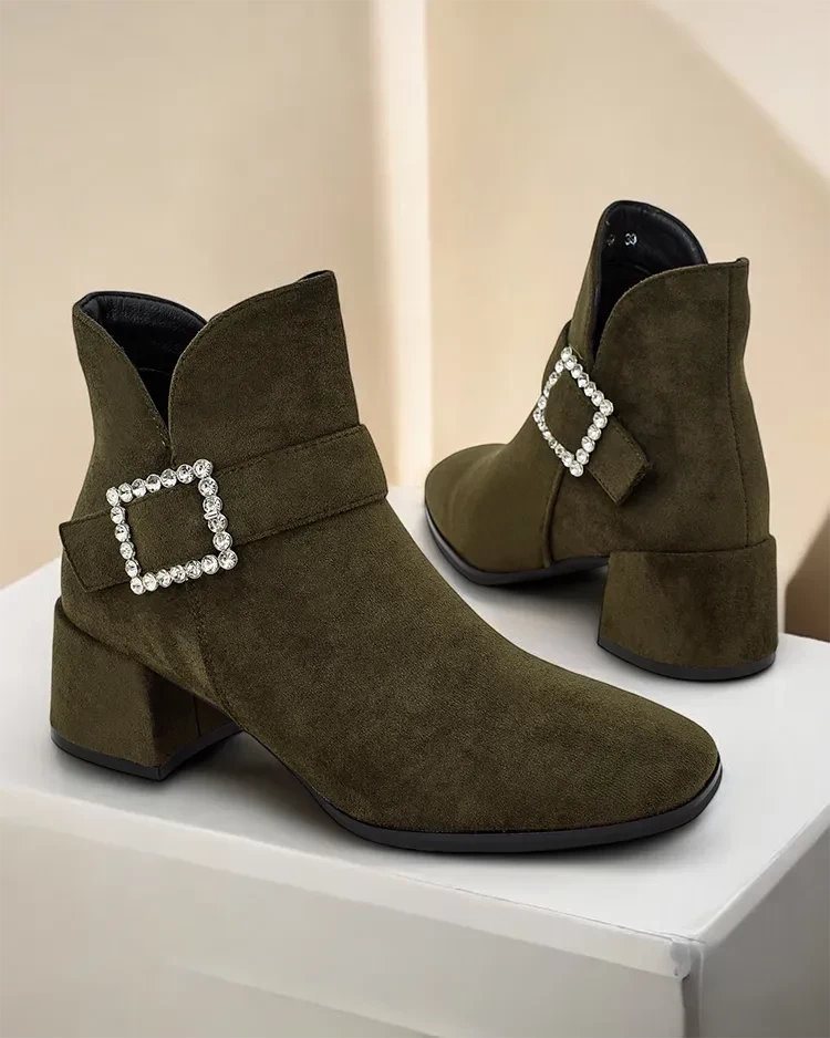 Resti Women&#039;s ankle boots on low heel Vetti