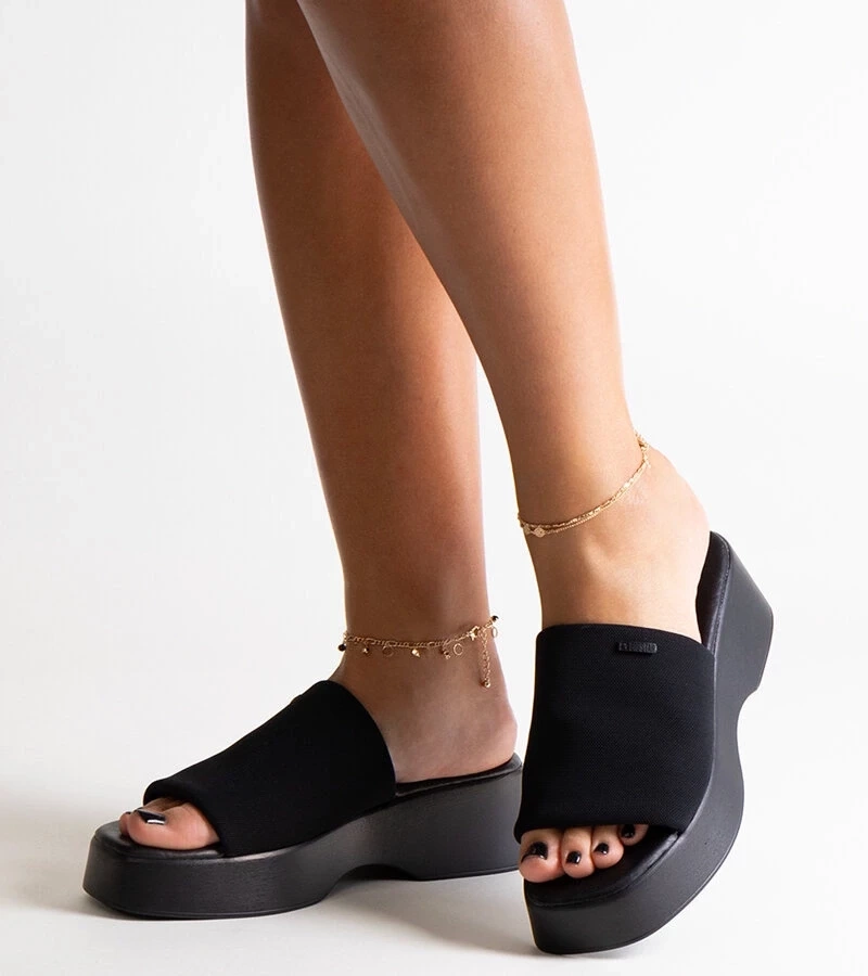 marka niezdefiniowana Pantofi de plajă negri pe platformă Big Star