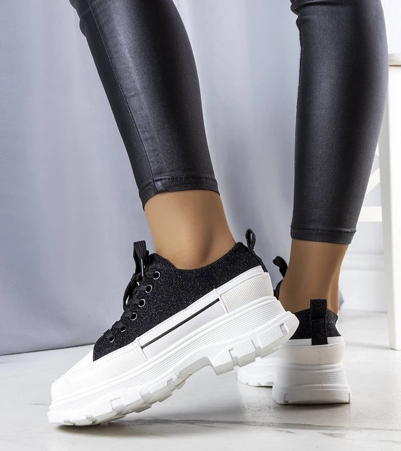 D/CEO Black trainers Beat