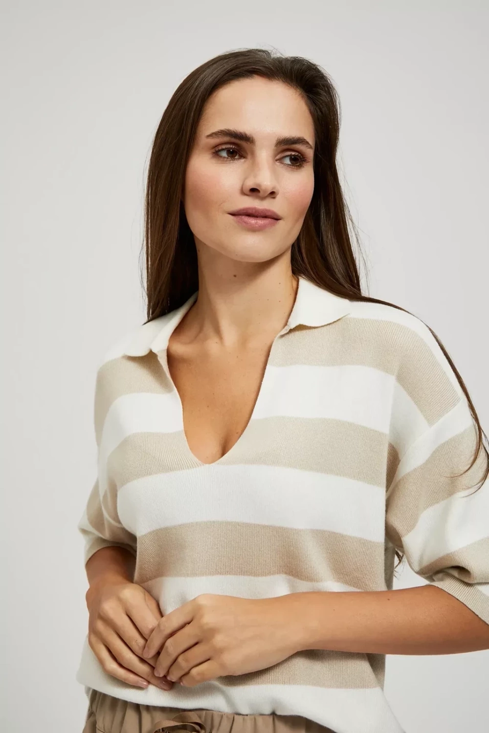 WOMEN'S SWEATER