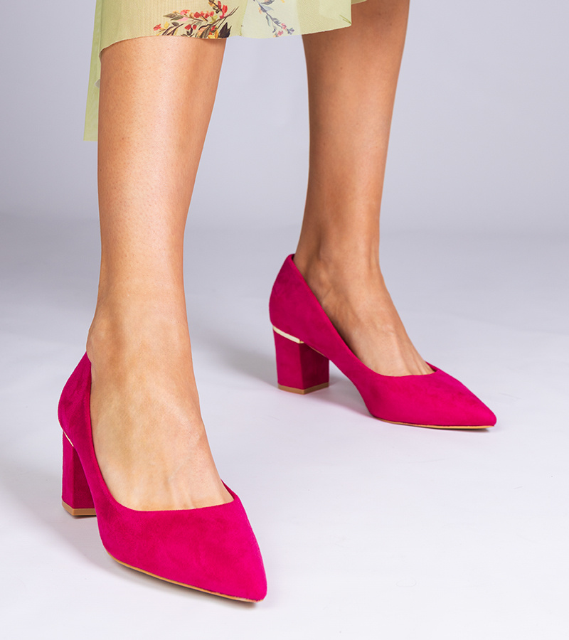 marka niezdefiniowana Pink women&#039;s pumps made of suede Wallos