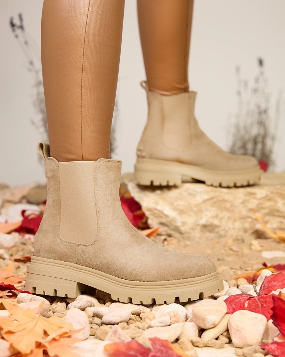 Resti Beige Women&#039;s Insulated Comfy Walk Boots