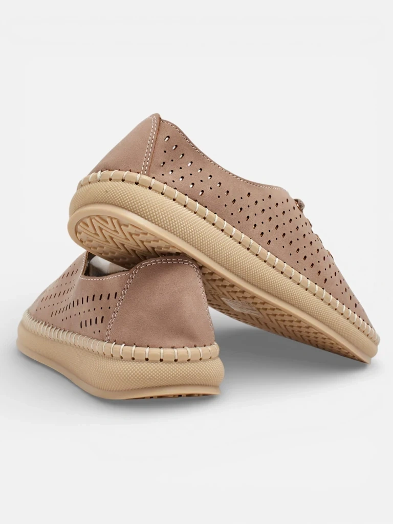 Dámske slip-on topánky Resti Eddier