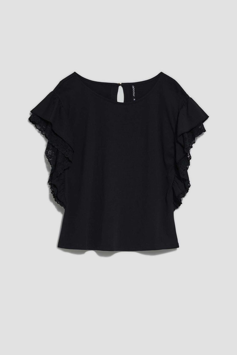 Blouse with ruffles on the shoulders