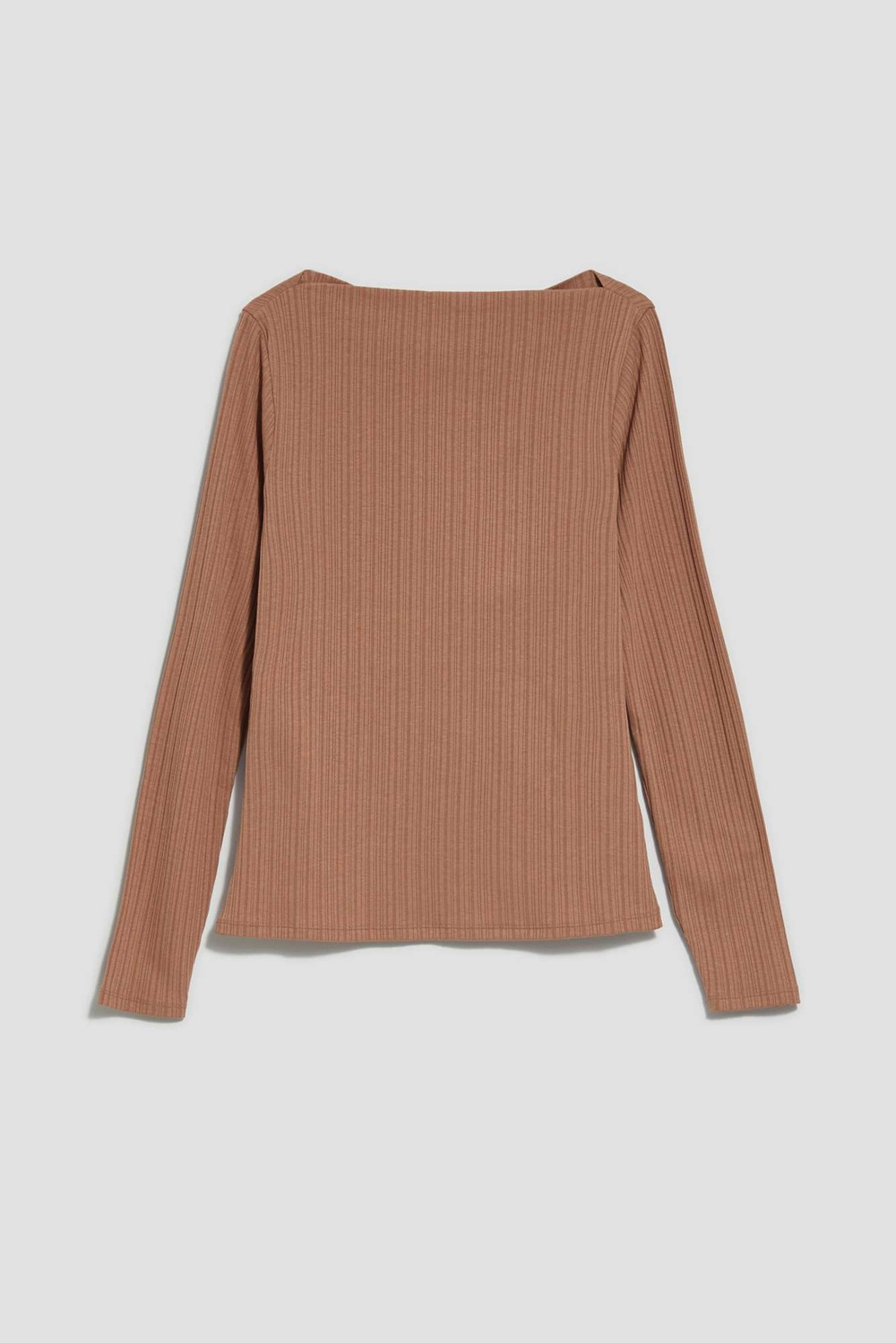 Fitted women's blouse