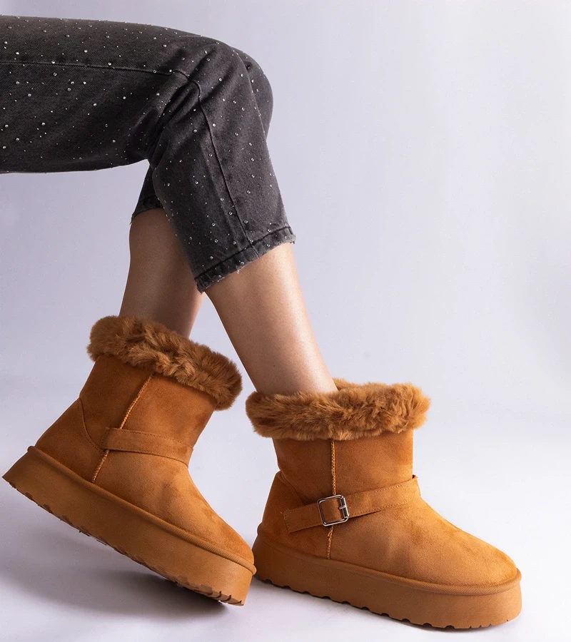 UR/CEO Black snowboots Arana