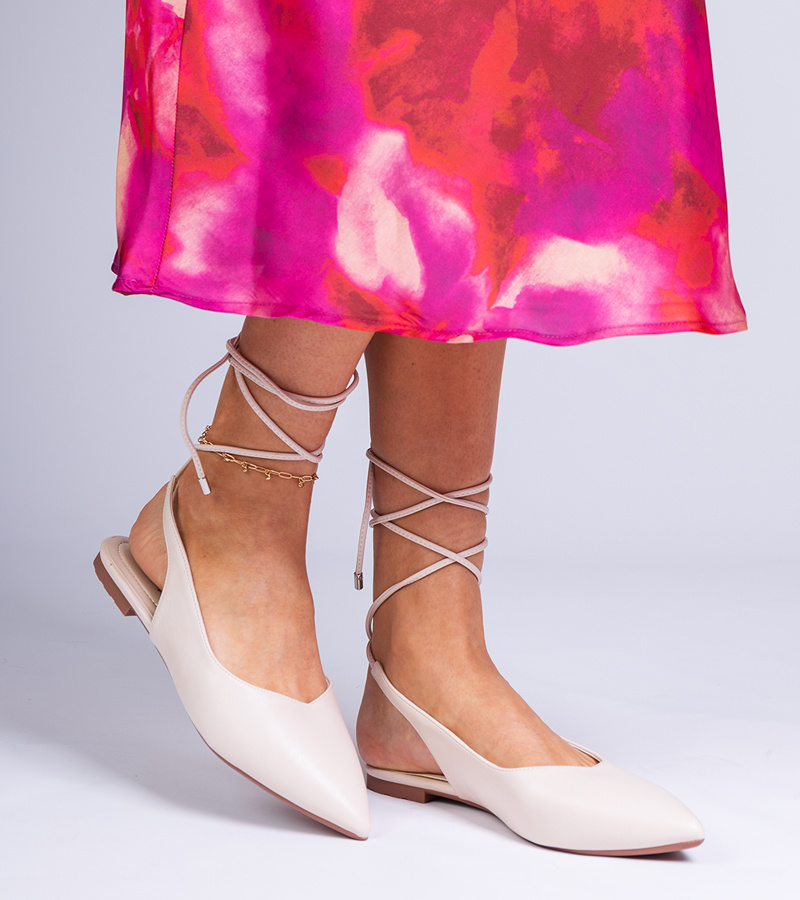 Gemre Pantofi bej cu toc jos din piele ecologică Terry