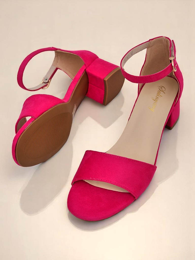 Resti Women&#039;s SoftHeels Low Heel Sandals